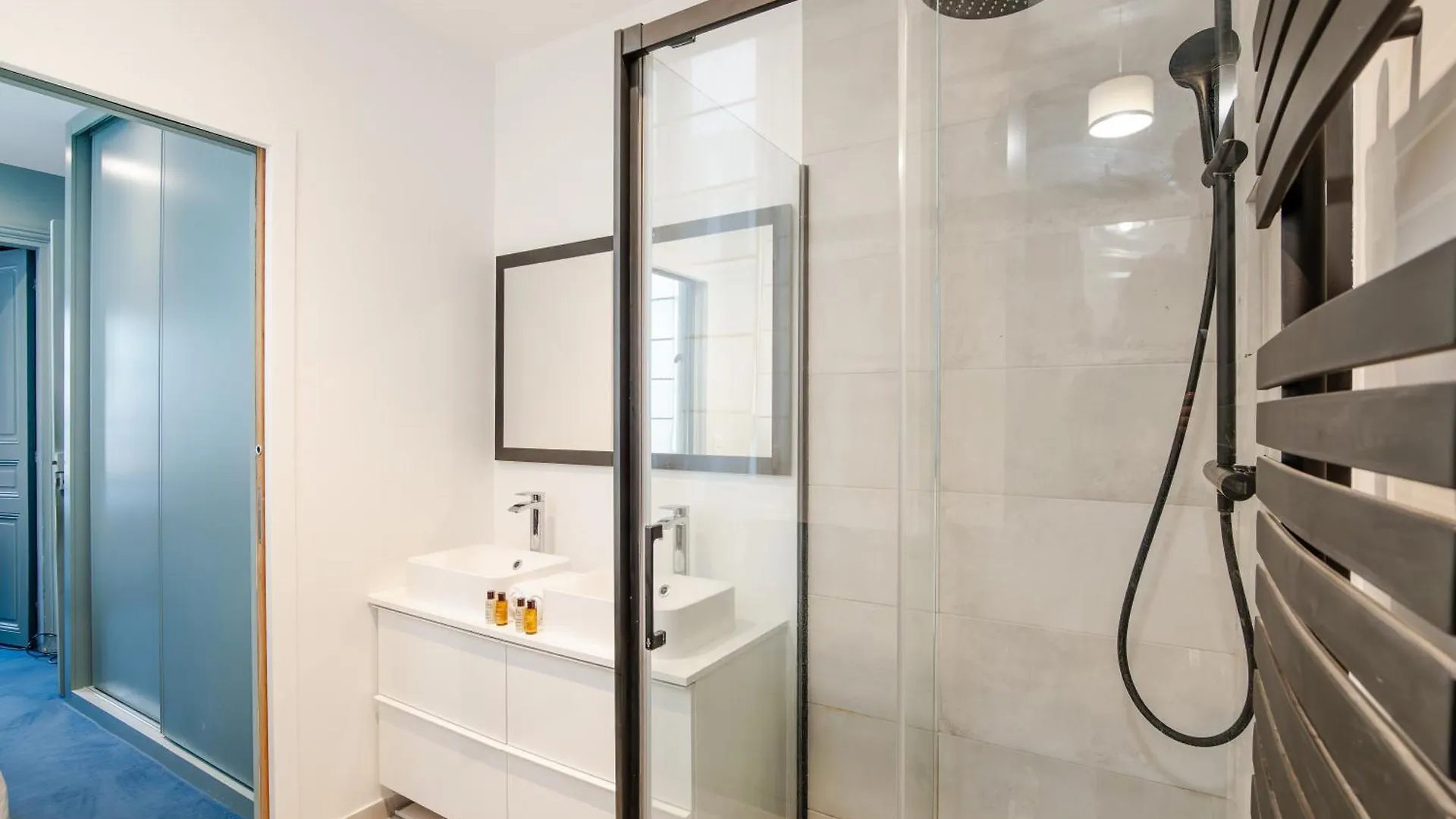 Apartment Veeve - Aesthetic Artistry Paris